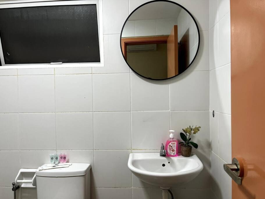 Homestay Ttdi Adina 710 Shah Alam,Sek 13,Msu,3Bedroooms Экстерьер фото