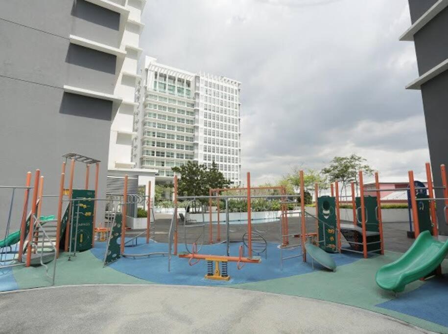 Homestay Ttdi Adina 710 Shah Alam,Sek 13,Msu,3Bedroooms Экстерьер фото
